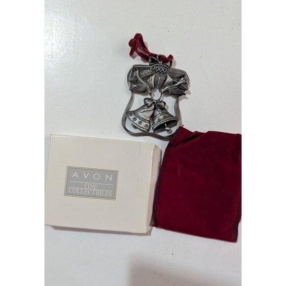 Avon 1999 Pewter Ornament Snowflake Bells & Doves Velvet Pouch Boxed - Picture 1 of 4